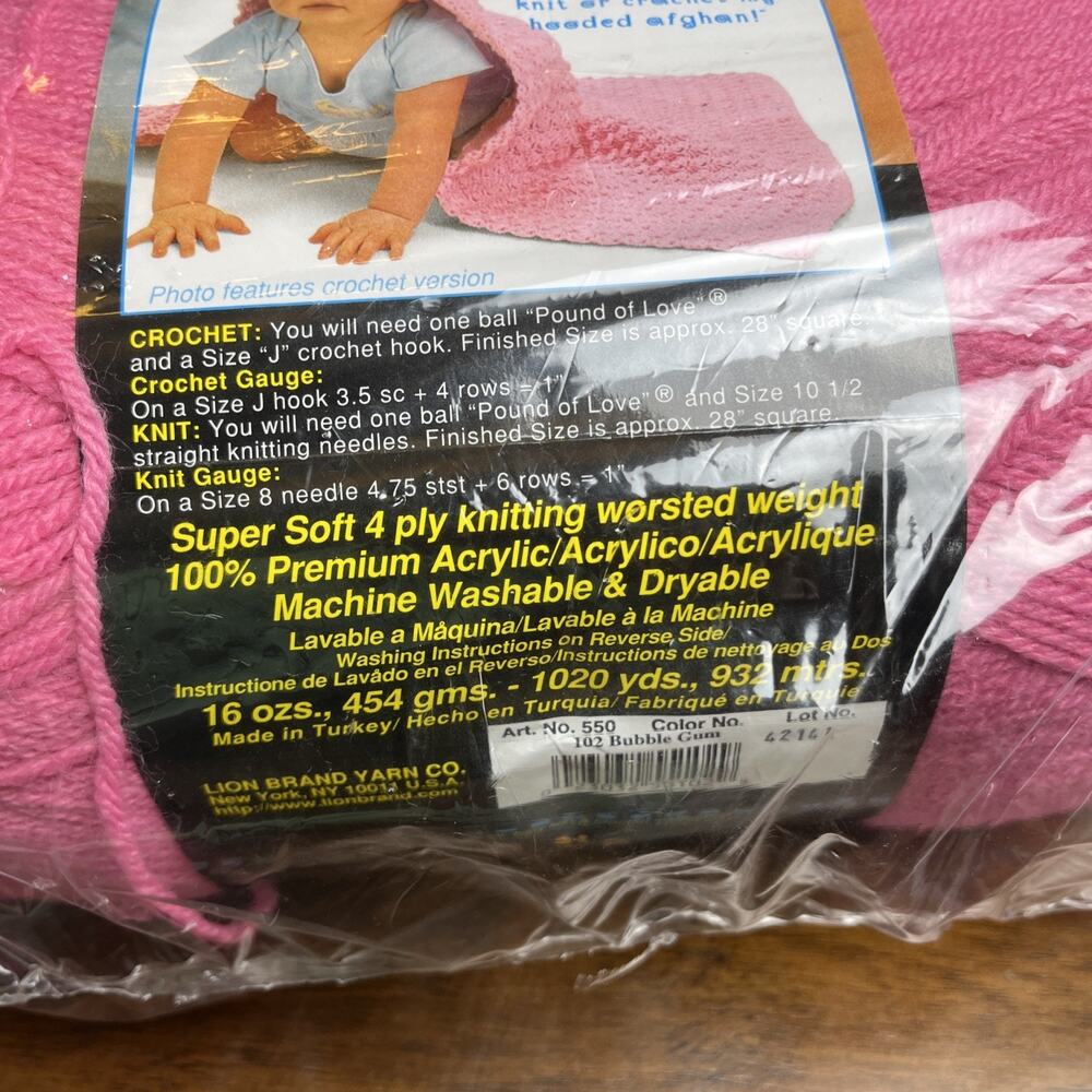 NEW Lion Brand Yarn Pound of Love #102 Bubble Gum, 16 oz 1020 yd Knit Crochet - Picture 3 of 6